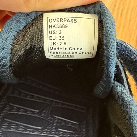 Kamik Kids Sneakers in Navy and Aqua - Picture 2 of 10